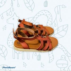 WonderNation Tan sandals